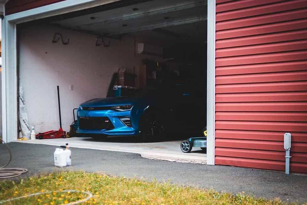 car and garage door image