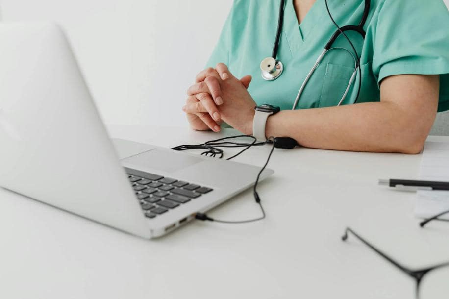 An online doctor’s visit in process.
